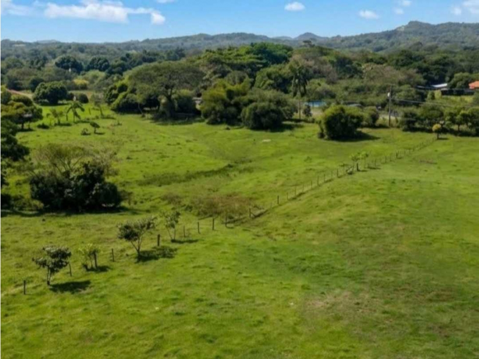 Venta de finca de 4ha + 1,903m2 en Montijo, Veraguas (DR) - 1