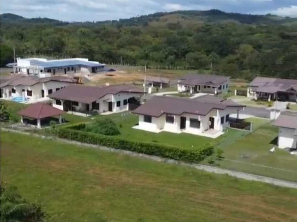 Venta de finca de 4ha + 1,903m2 en Montijo, Veraguas (DR) - 6