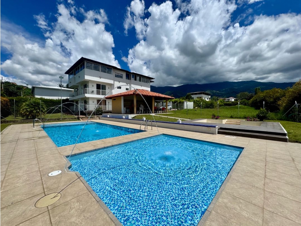 Venta de finca en el Lago Camila Darién en Parcelación Campestre - 3
