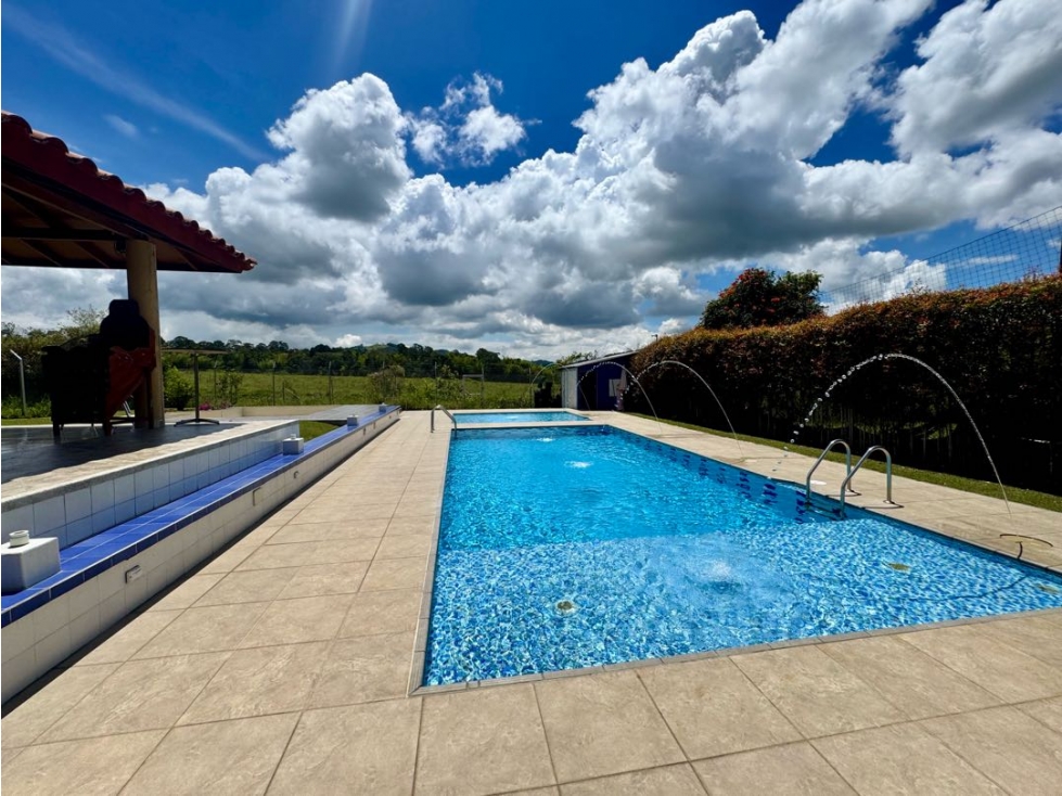 Venta de finca en el Lago Camila Darién en Parcelación Campestre - 5