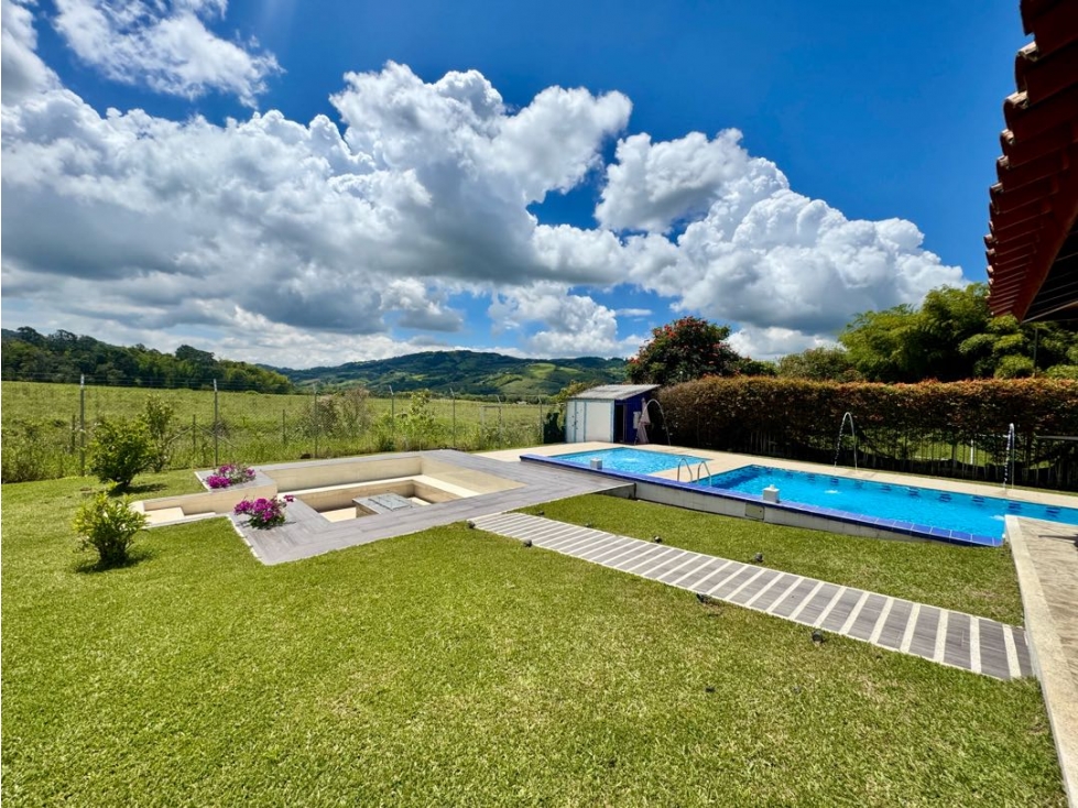 Venta de finca en el Lago Camila Darién en Parcelación Campestre - 6