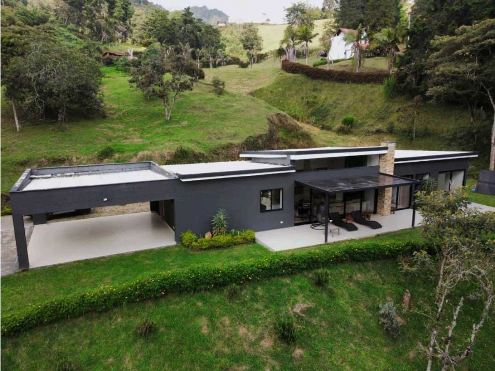VENTA DE FINCA EN RIONEGRO, SECTOR SAJONIA , VEREDA YARUMAL