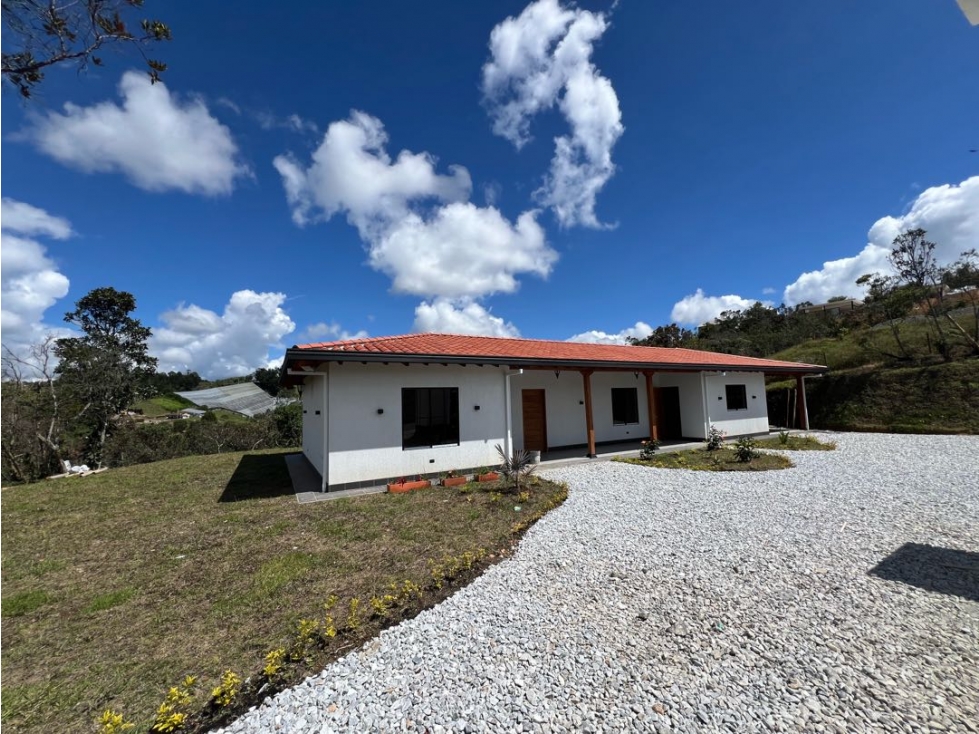 VENTA DE FINCA EN SAN VICENTE VEREDA CHAPARRAL con 5160 mt2