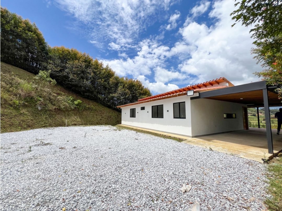 VENTA DE FINCA EN SAN VICENTE vereda San Antonio ( antes del pueblo) — foto 2