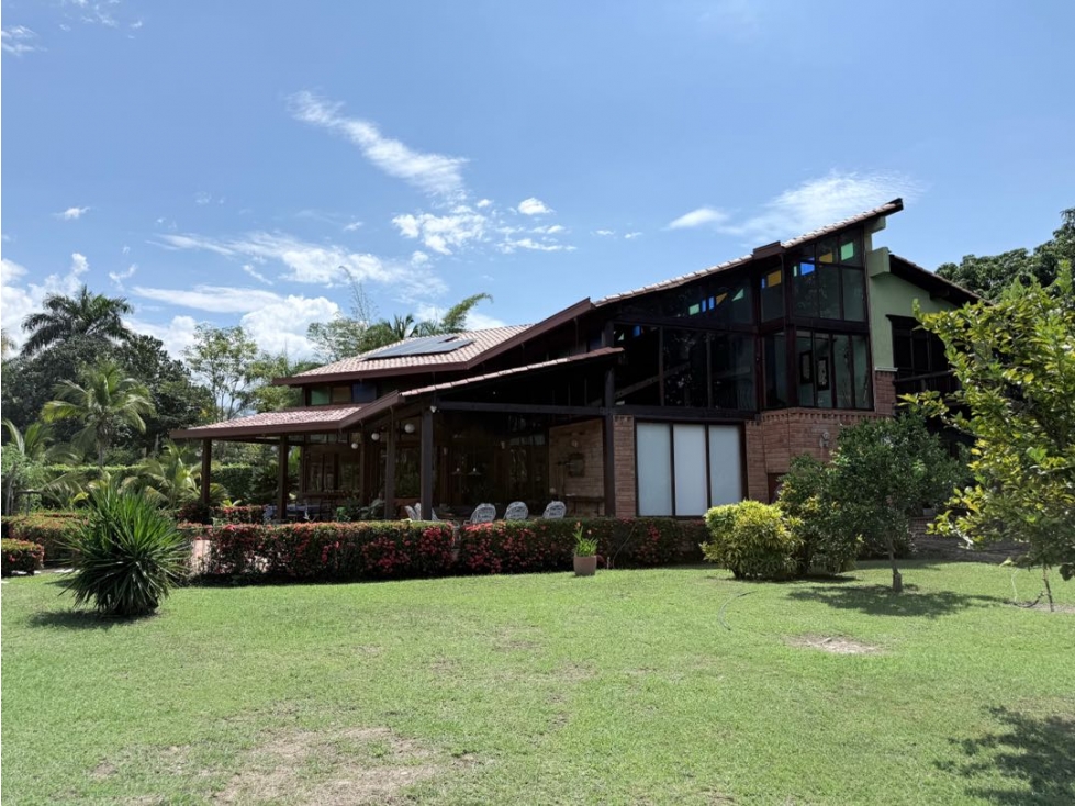 Venta de finca de recreo amoblada en Sopetrán