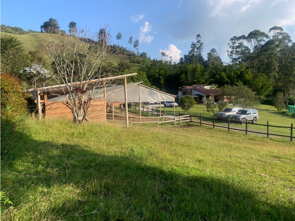 Venta de finca independiente en el retiro sector el Chuscal
