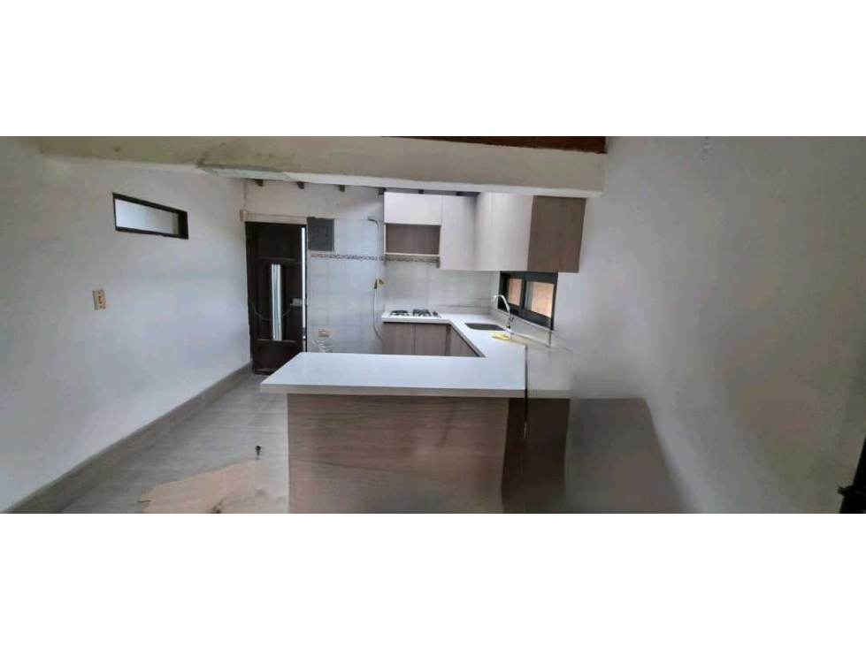 VENTA DE FINCA INDEPENDIENTE EN EL ALTO DE PALMAS SECTOR LA ESPERANZA — foto 3