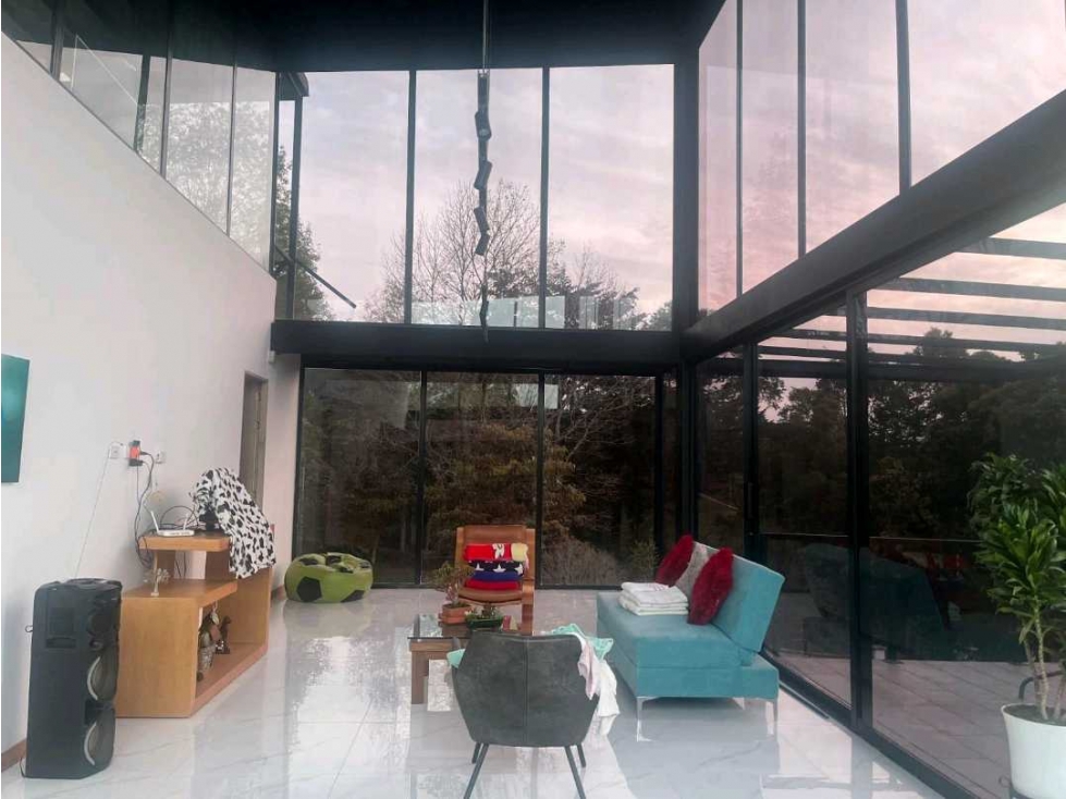 Venta de finca, área 3.300m2, Carmen de Viboral, Antioquia