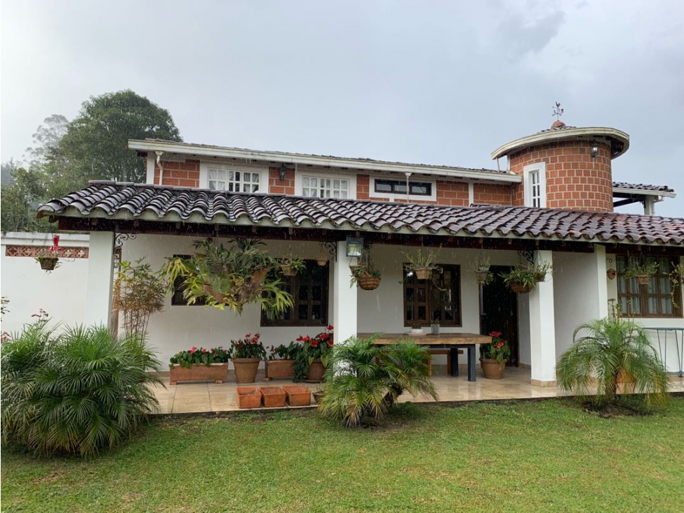 Venta de Finca Tradicional en Llanogrande Ubicación y Topografía Plana — foto 6