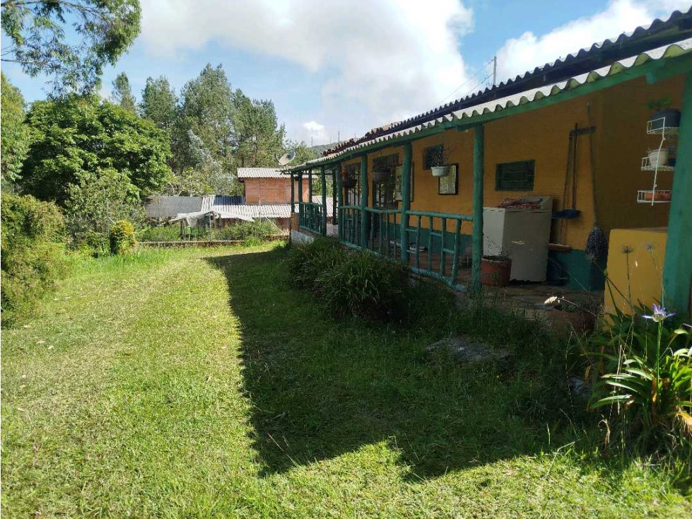 Venta de Finca Recreo - Lote en Santa Elena, Vereda El Llano — foto 2