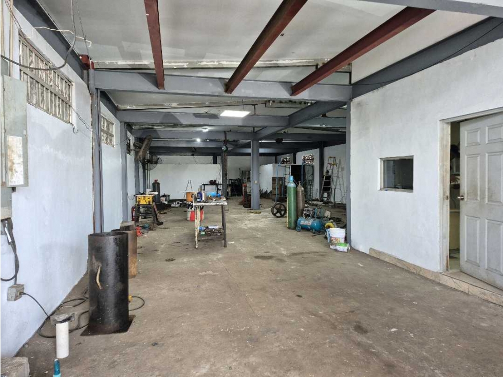 Venta de galera de 300 mts en Juan Diaz — foto 3