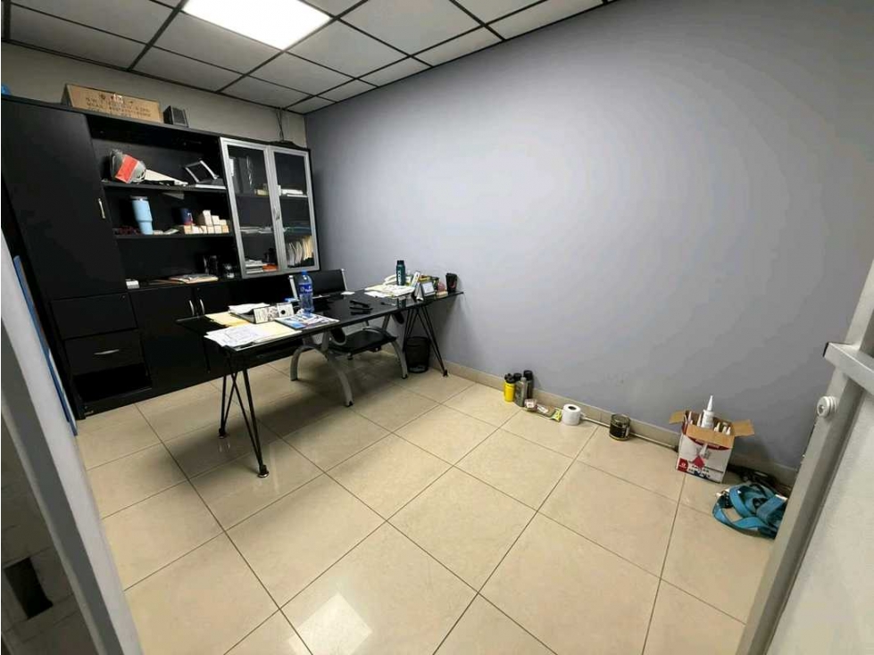 Venta de galera de 740 mts2 en Pueblo Nuevo — foto 4