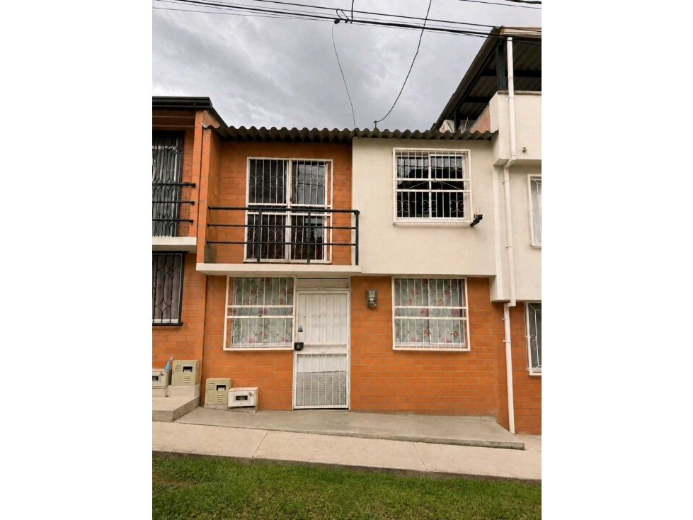 Venta de Hermosa Casa Económica lista para Diseñara a tu Gusto.