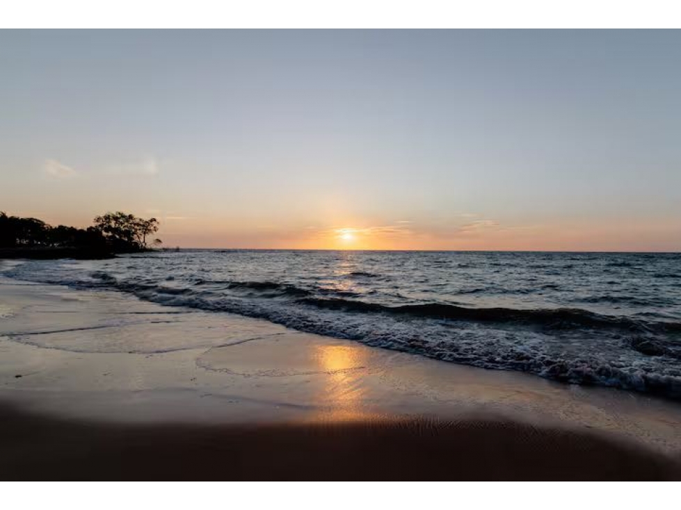 Venta de hermosa cabaña con vista al atardecer | Isla Fuerte | 130mts2 - 3