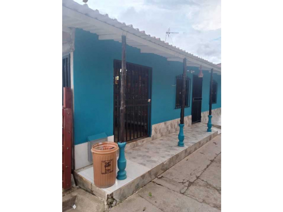 Venta de hermosa casa campestre en Yolombo Antioquia