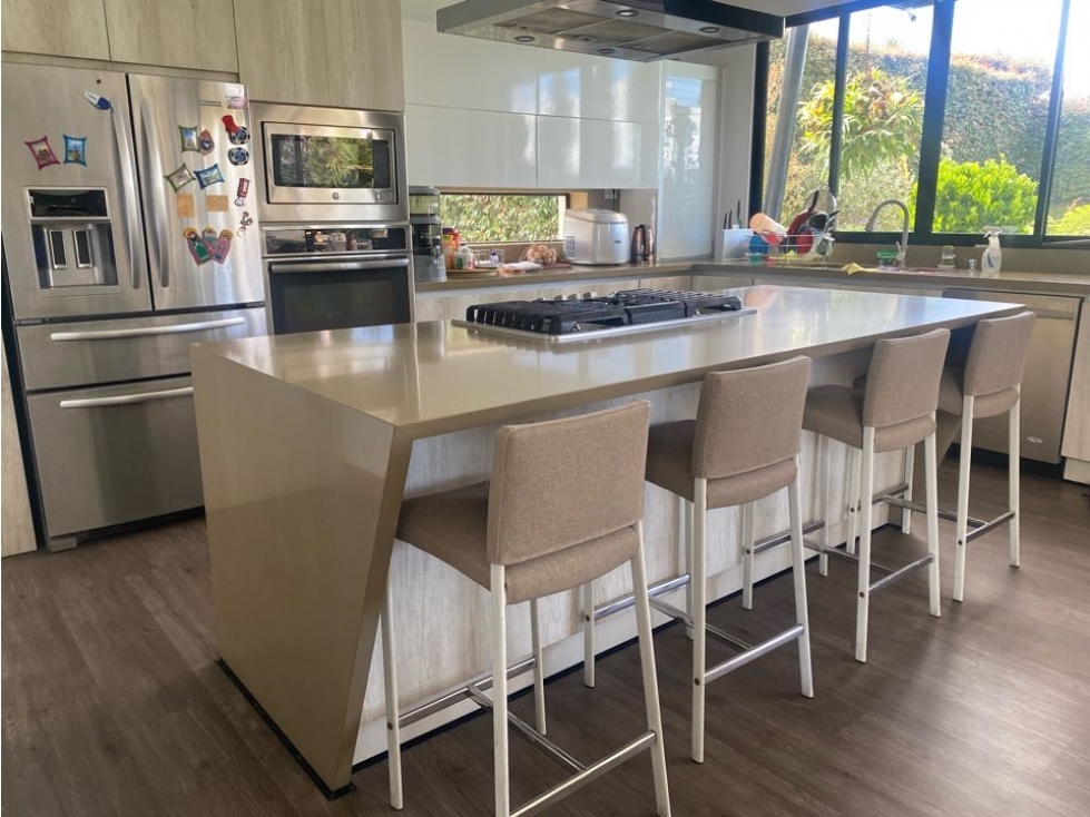 Casa Las Palmas | 437 m² | alcoba en primer nivel — foto 5