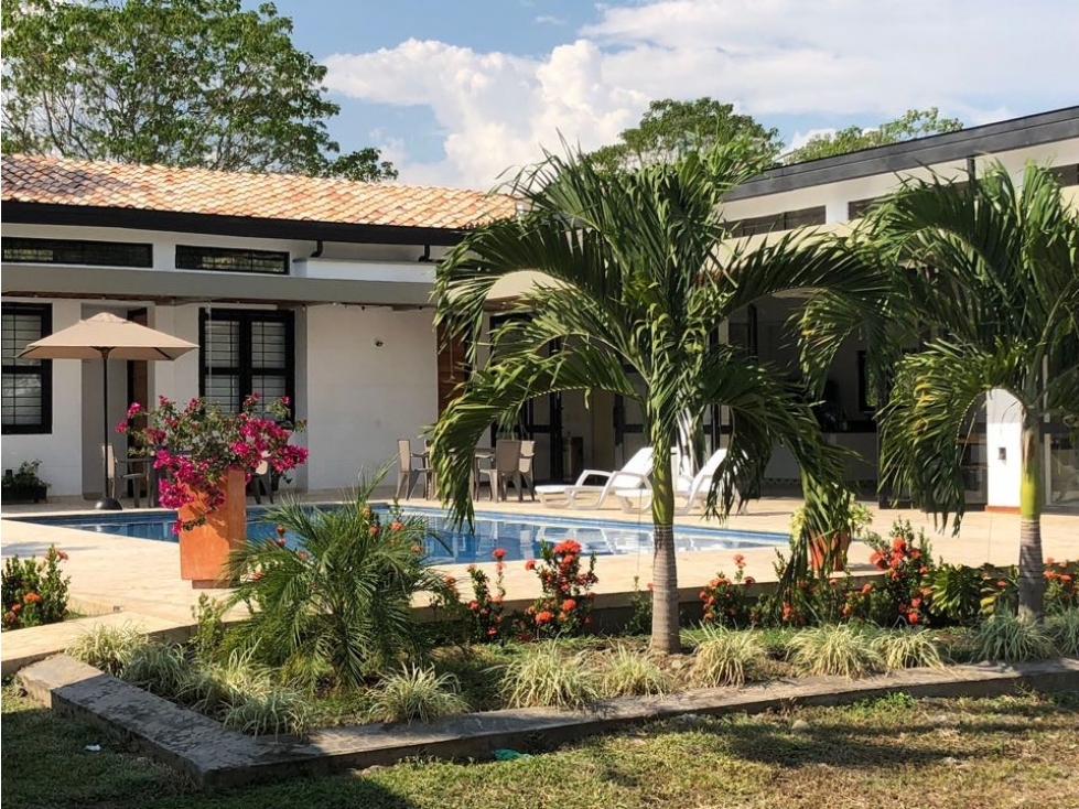 Venta de hermosa casa campestre en Santa Fe de Antioquia - 2