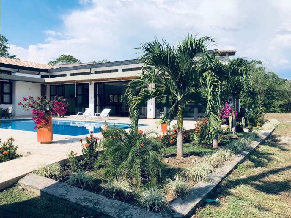 Venta de hermosa casa campestre en Santa Fe de Antioquia - 3