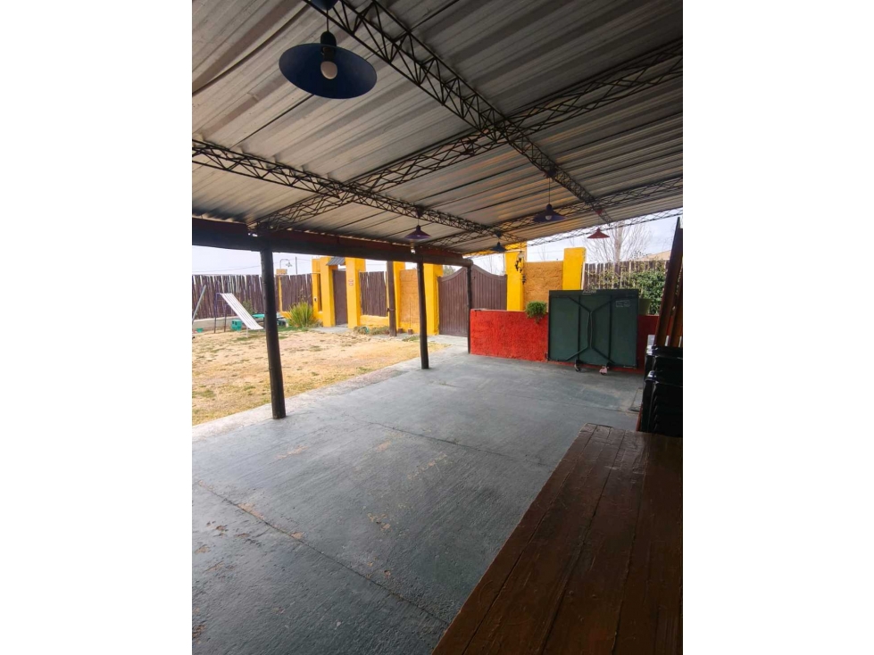 VENTA DE HERMOSA CASA CON PISCINA EN LUJÁN DE CUYO - 6