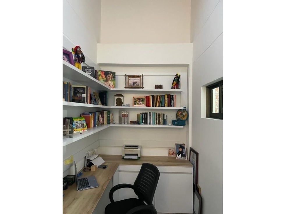 Venta de hermosa casa de dos niveles en la Ceja, oriente cerca al Viva — foto 4