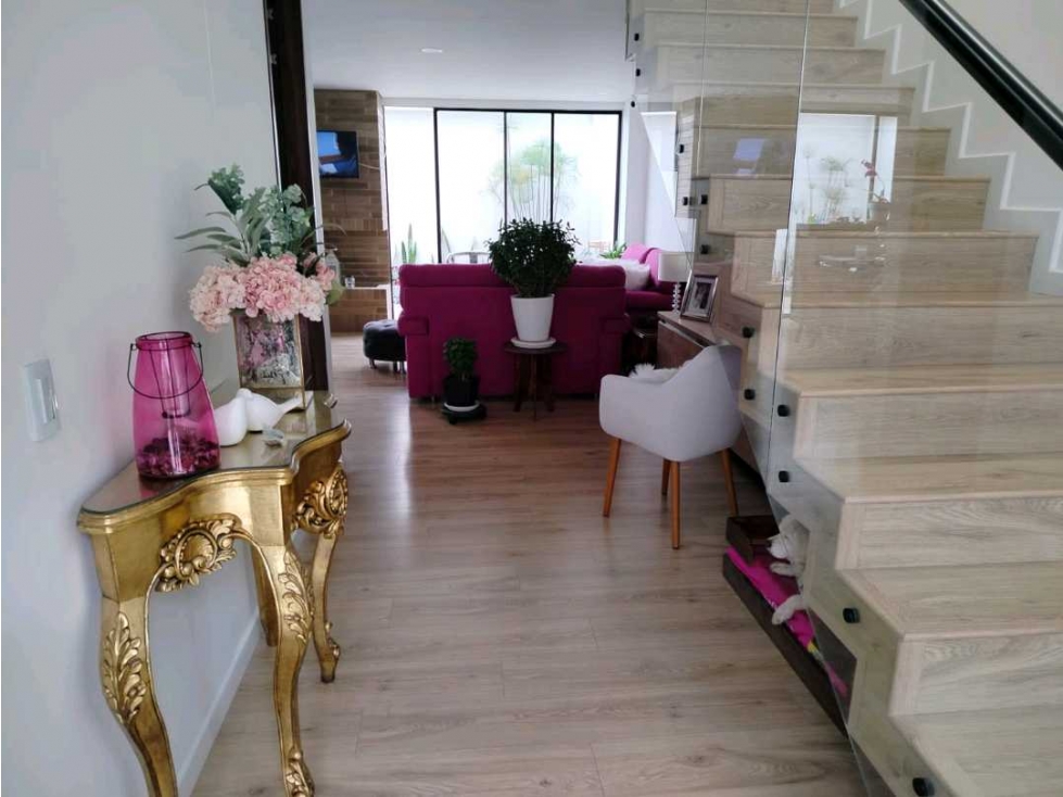 Venta de Hermosa casa de dos niveles en Chía — foto 5
