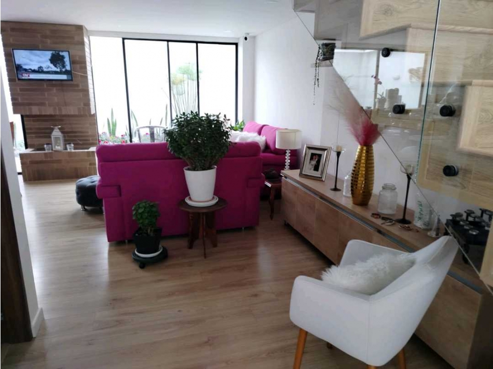 Venta de Hermosa casa de dos niveles en Chía — foto 6