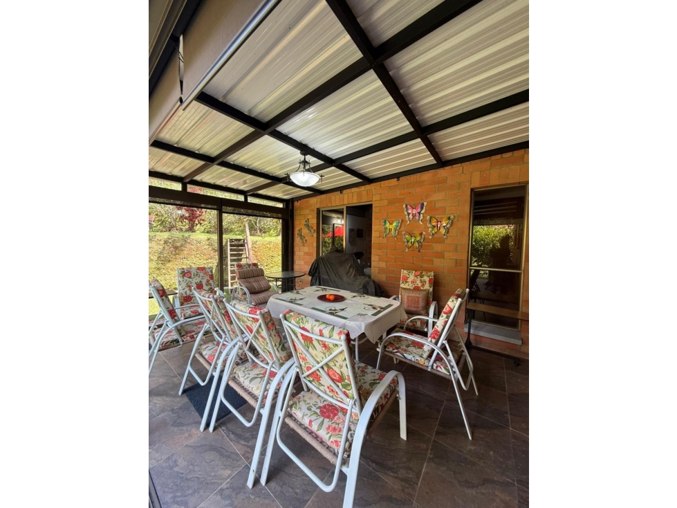 Venta de hermosa casa de un solo nivel en el retiro Antioquia — foto 6