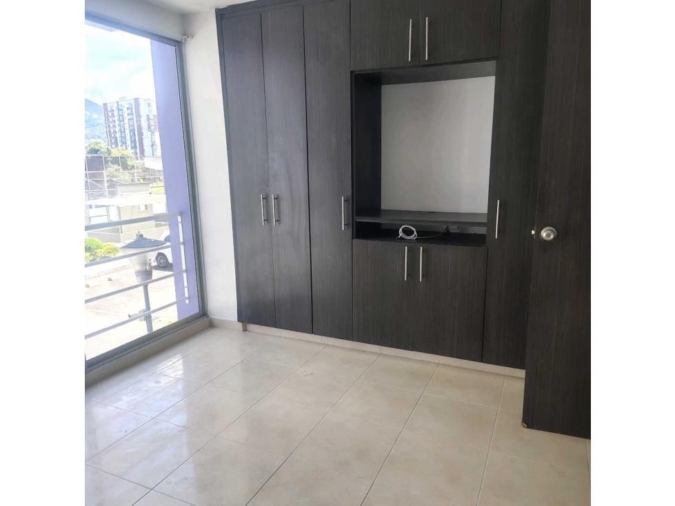 Venta de Hermosa casa dúplex en conjunto cerrado Dosquebradas — foto 3