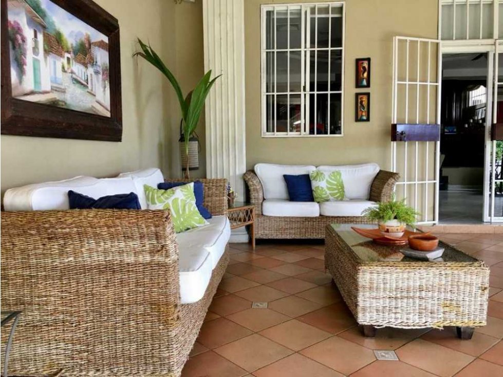 VENTA DE HERMOSA CASA EN BETHANIA DE 430 mts. — foto 2