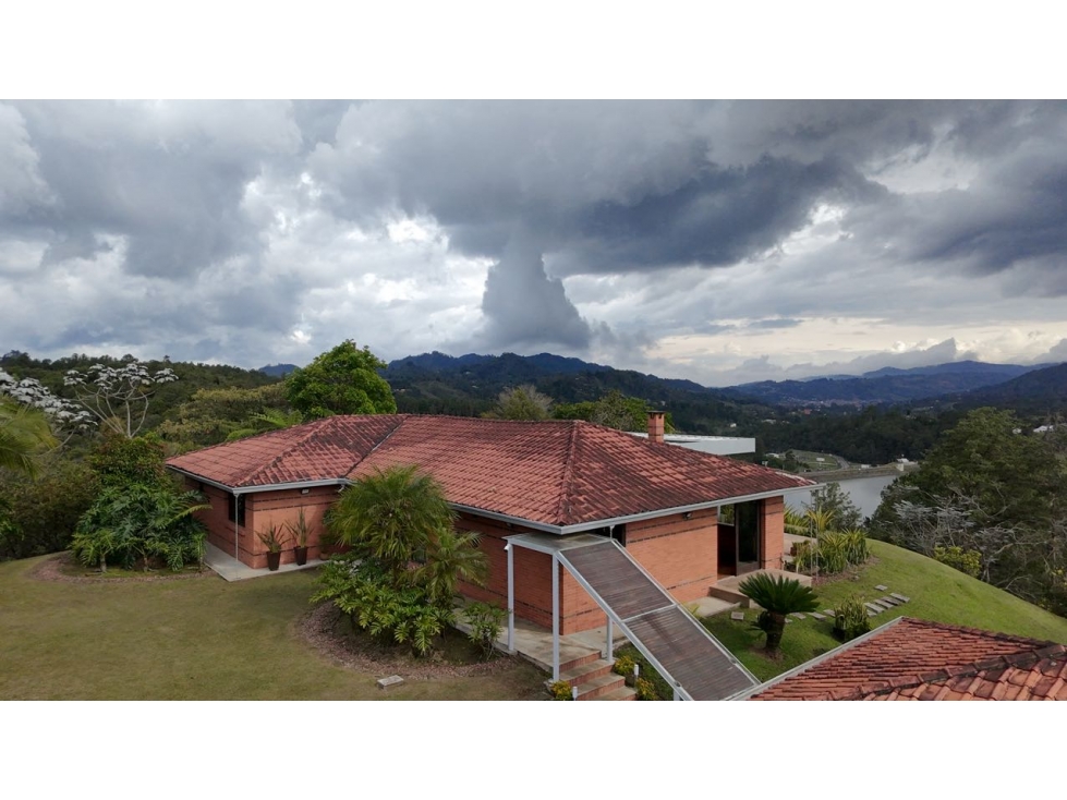 Venta de Hermosa Casa en El Retiro Con Vista a la Represa — foto 5