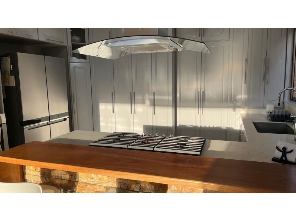 Casa en La Calera, El Poblado | 291 m² | apartaestudio en subnivel — foto 5