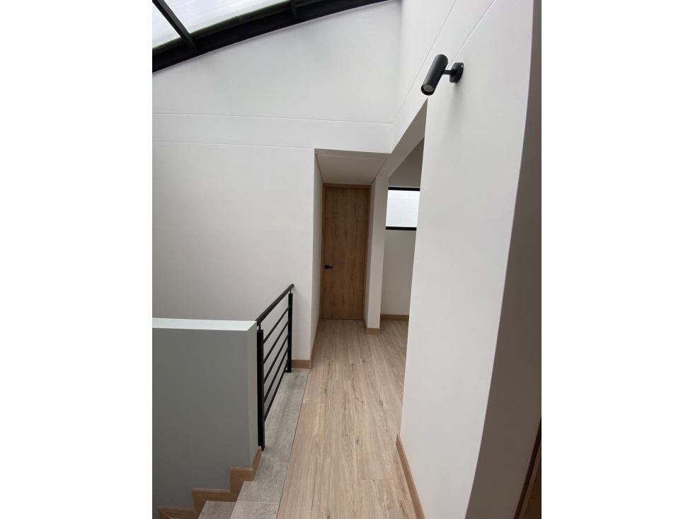 Venta de hermosa casa en la Ceja para estrenar unidad cerrada — foto 4