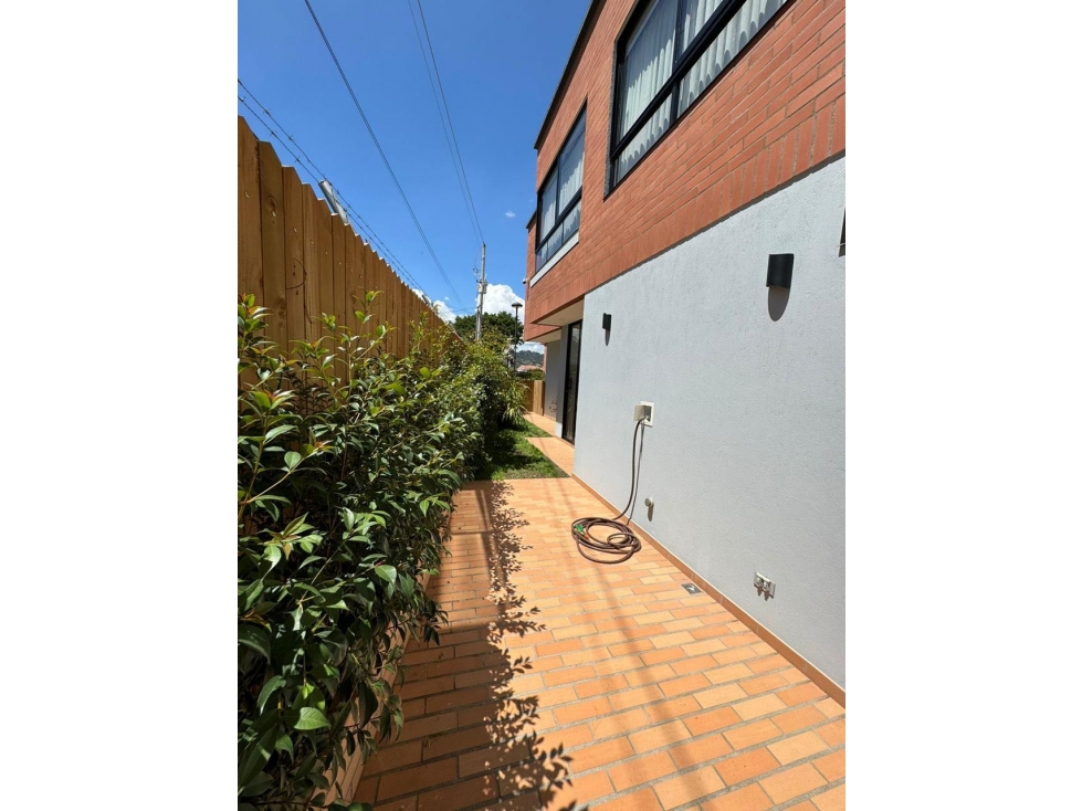 Venta de hermosa casa en la ceja oriente unidad cerrada esquinera — foto 4