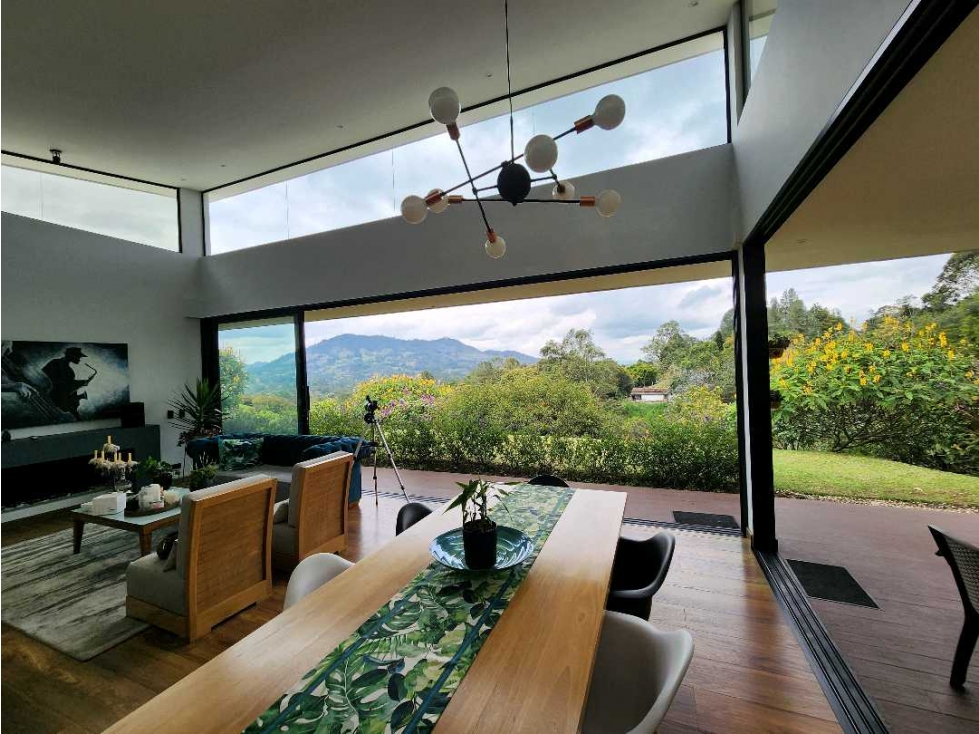 VENTA DE HERMOSA CASA EN LA CEJA, 1 NIVEL, UNIDAD CERRADA — foto 2