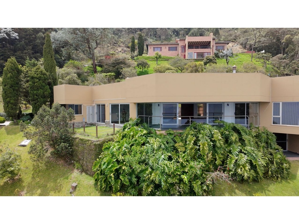 Venta de Hermosa Casa en Las Palmas en Exclusiva Unidad Cerrada — foto 4