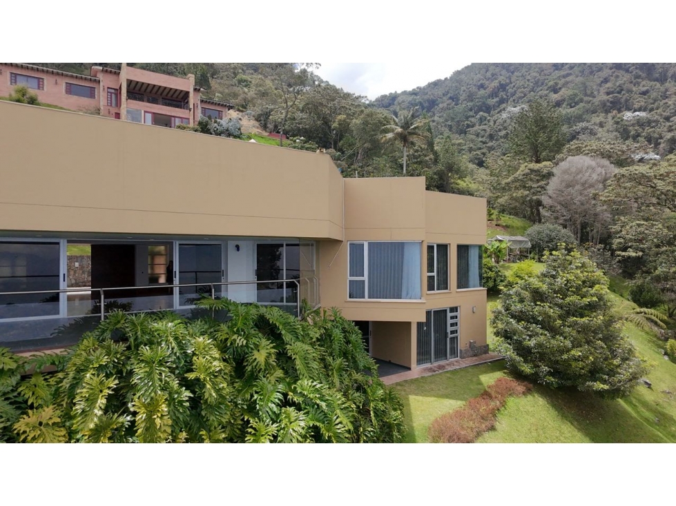 Venta de Hermosa Casa en Las Palmas en Exclusiva Unidad Cerrada — foto 2