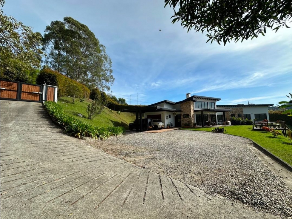 Venta de hermosa casa en Rionegro por la universidad Católica — foto 2