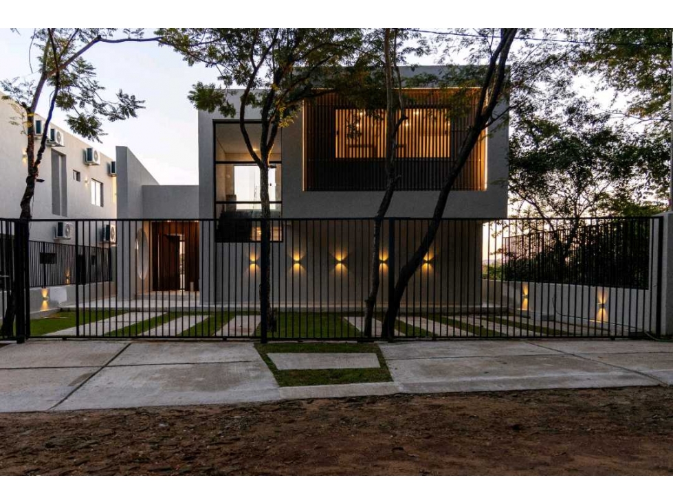 VENTA DE HERMOSA CASA EN SANBER - HORIZON HOME - 2