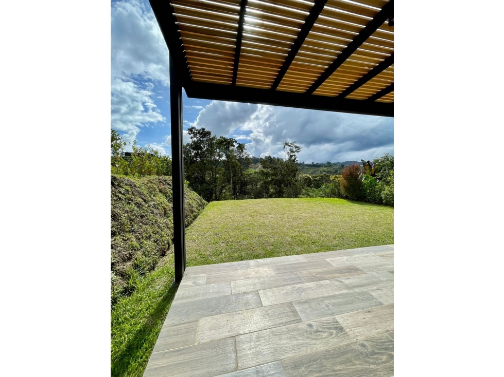 Venta de hermosa casa para estrenar en el retiro unidad cerrada — foto 3