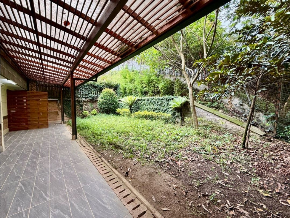 Venta de hermosa casa remodelada sector los benedictinos — foto 5