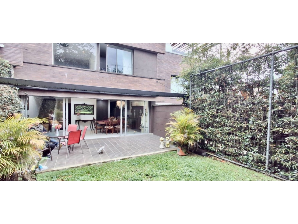 Venta de hermosa casa sector Loma del chocho
