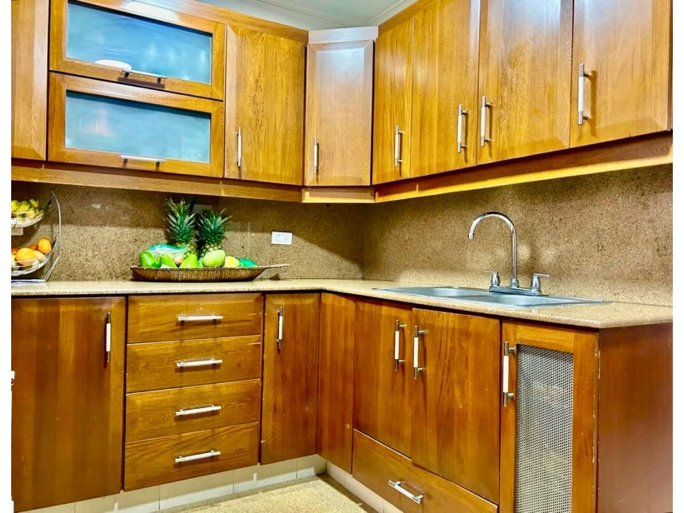 Venta de hermosa casa sector las lomas por el intercontinental — foto 2
