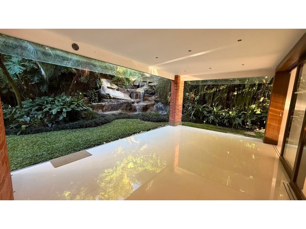 Casa El Poblado | 324 m² | 3 alcobas | cascada de piedra — foto 4
