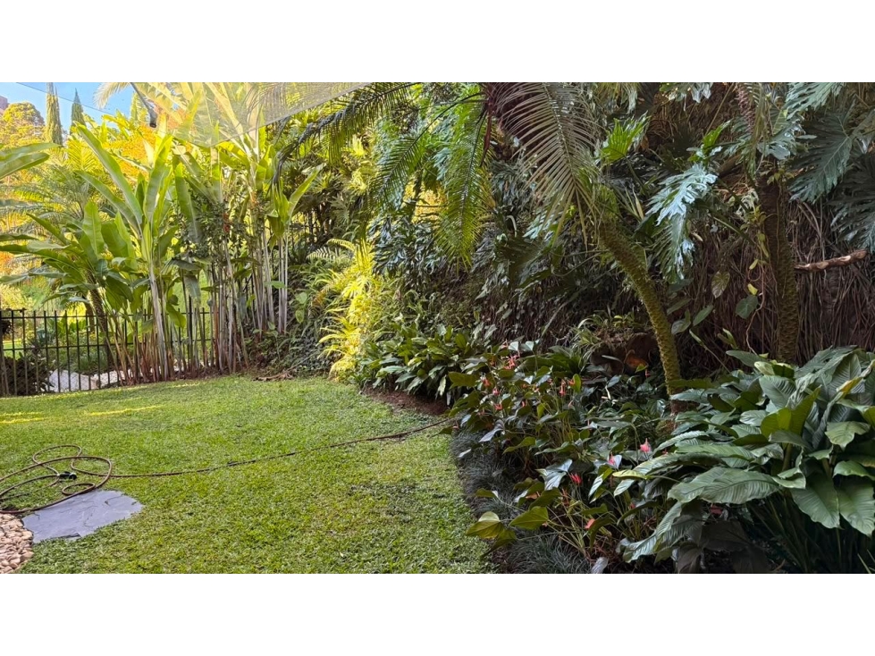 Casa El Poblado | 324 m² | 3 alcobas | cascada de piedra — foto 5