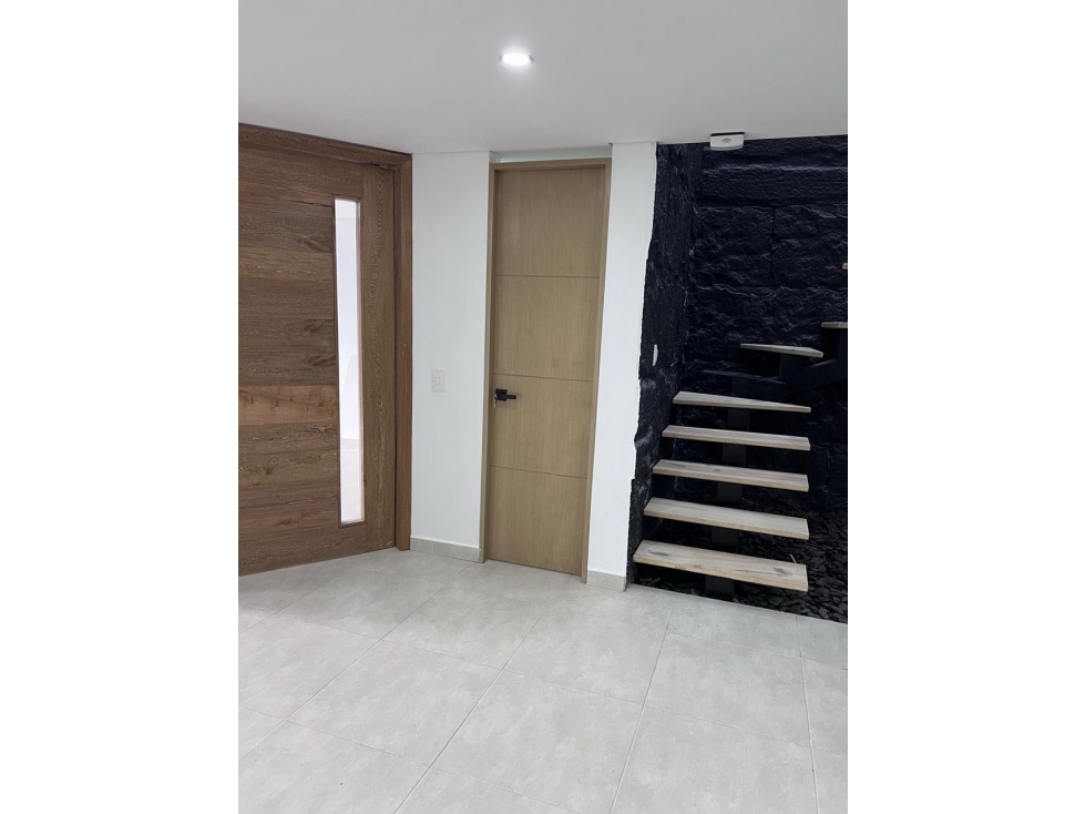 VENTA DE HERMOSA PROPIEDAD SECTOR LA CEJA DE 177 MT2 — foto 4