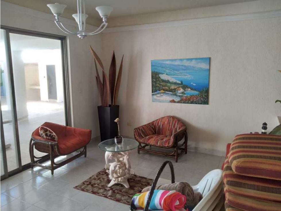 VENTA / RENTA DE HERMOSA VILLA FRENTE AL MAR EN CHICXULUB PUERTO - 2