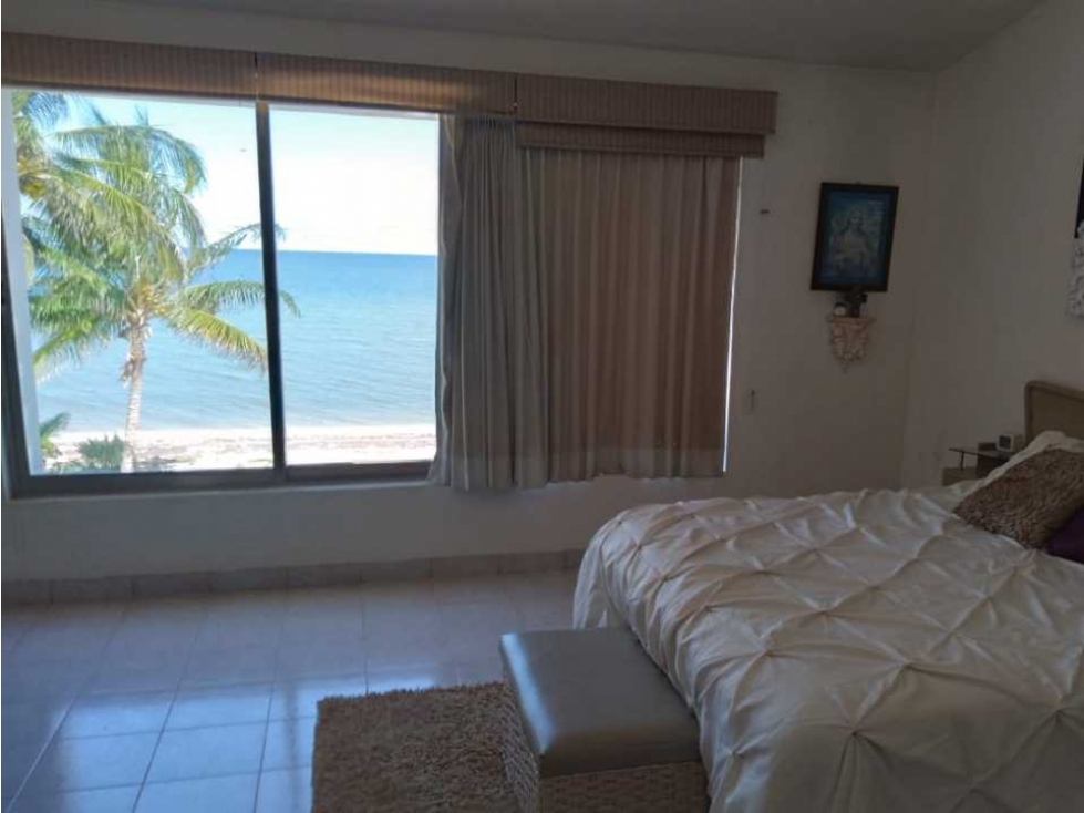 VENTA / RENTA DE HERMOSA VILLA FRENTE AL MAR EN CHICXULUB PUERTO - 3