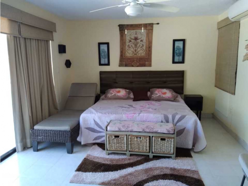 VENTA / RENTA DE HERMOSA VILLA FRENTE AL MAR EN CHICXULUB PUERTO - 4