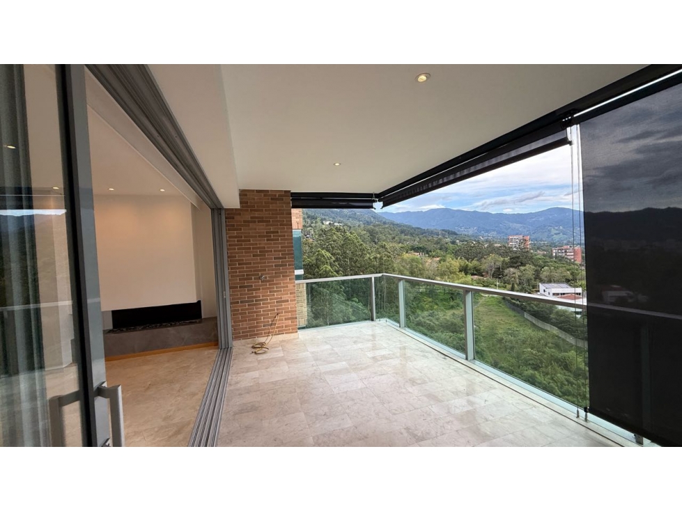 Apartamento Los Balsos | 245 m² | gran balcón tipo terraza — foto 2