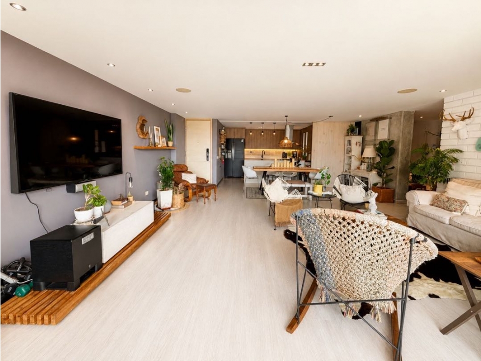 Venta de hermoso apartamento en la loma de las brujas envigado